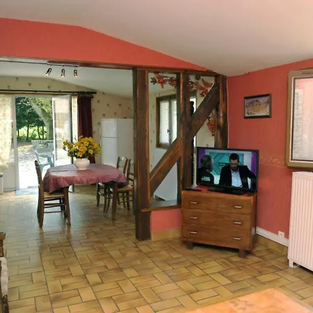 Casa de Férias Saint-remy-sous-barbuise, 3 Pieces, 5 Personnes - Fr-1-543-77